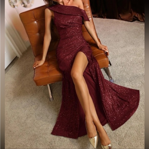 Luxe burgundy slit thigh party formal wedding bridesmaids dress - Picture 5 of 6